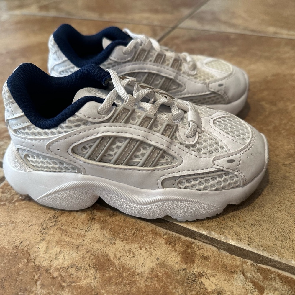 Adidas Ozmillen Toddler 8K White and Navy Sneakers